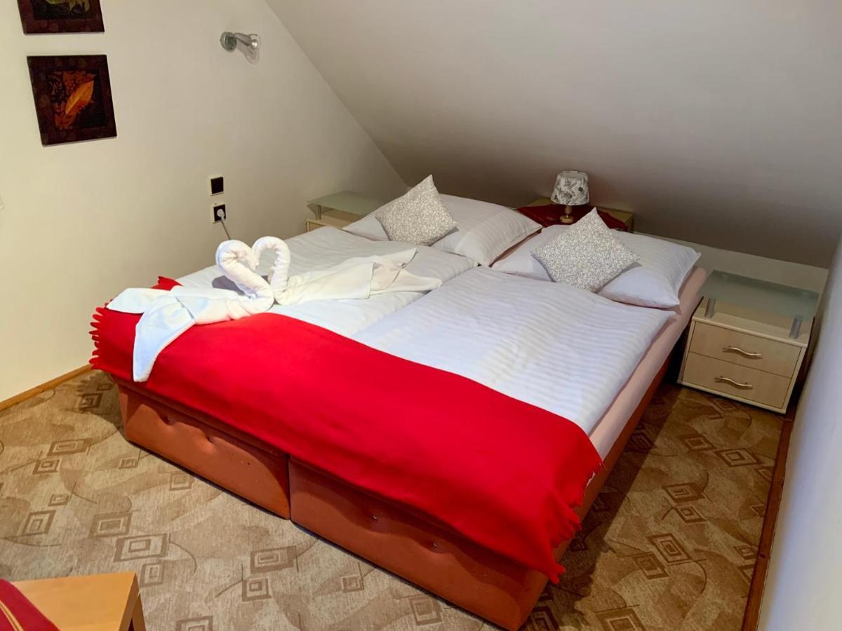 Penzion Vanessa Lipova Lazne Exteriör bild